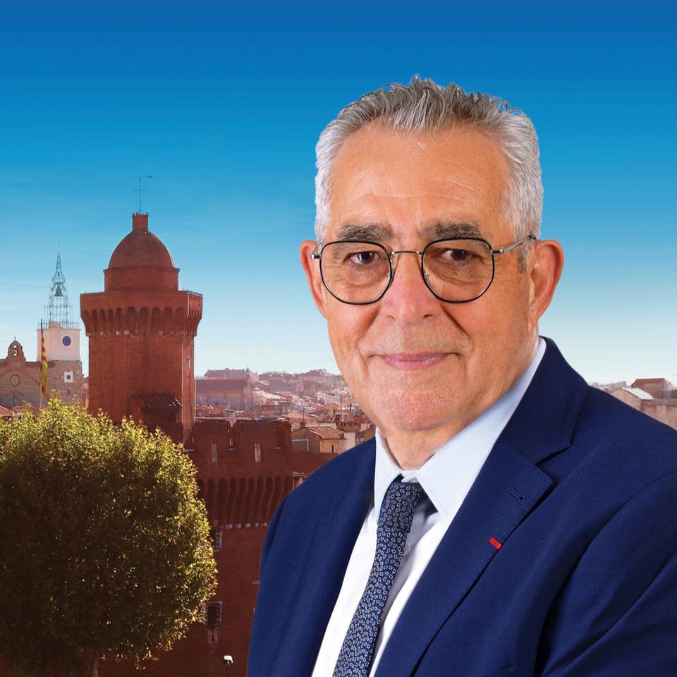 LABEL CULTURAL ANGELETS DE LA TERRA: Jean-Marc Pujol es compromet a crear un col·legi i un institut de la BRESSOLA