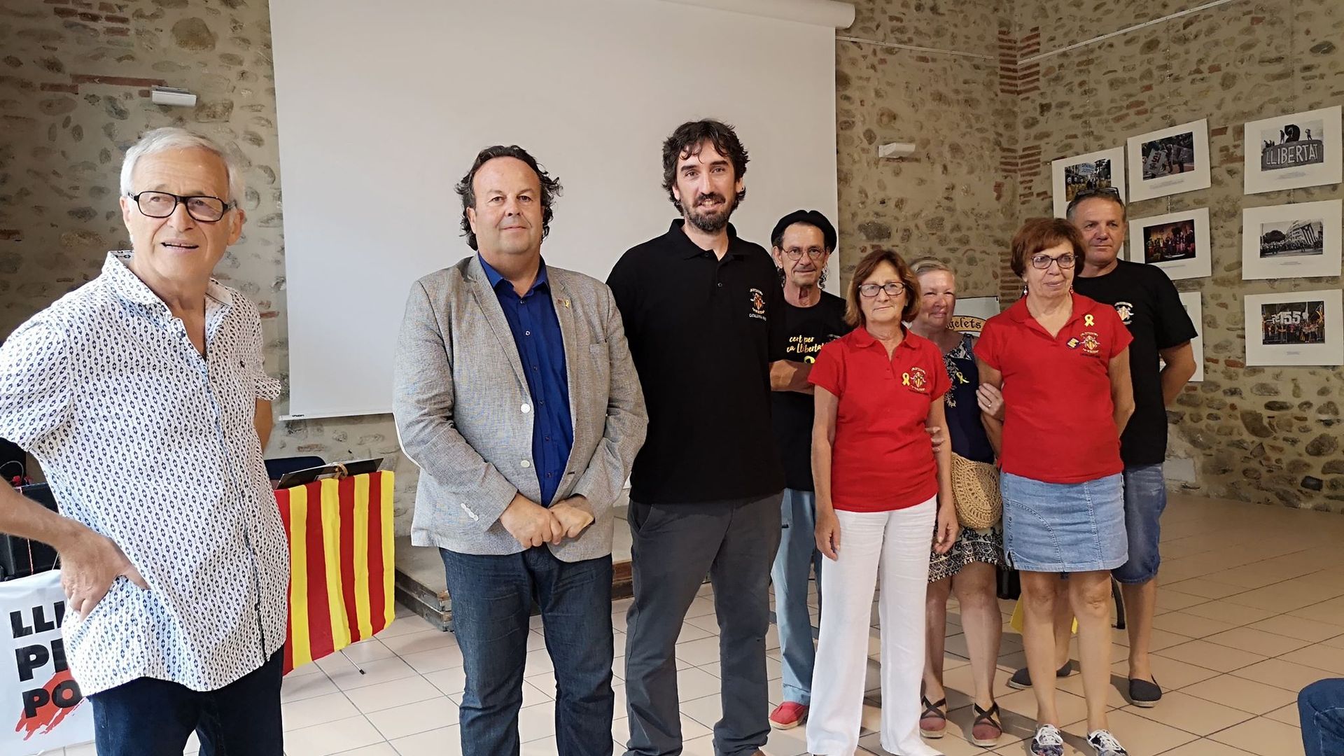 Exposició Visca per la Llibertat a Sant Andreu de Sureda, en presència del batlle