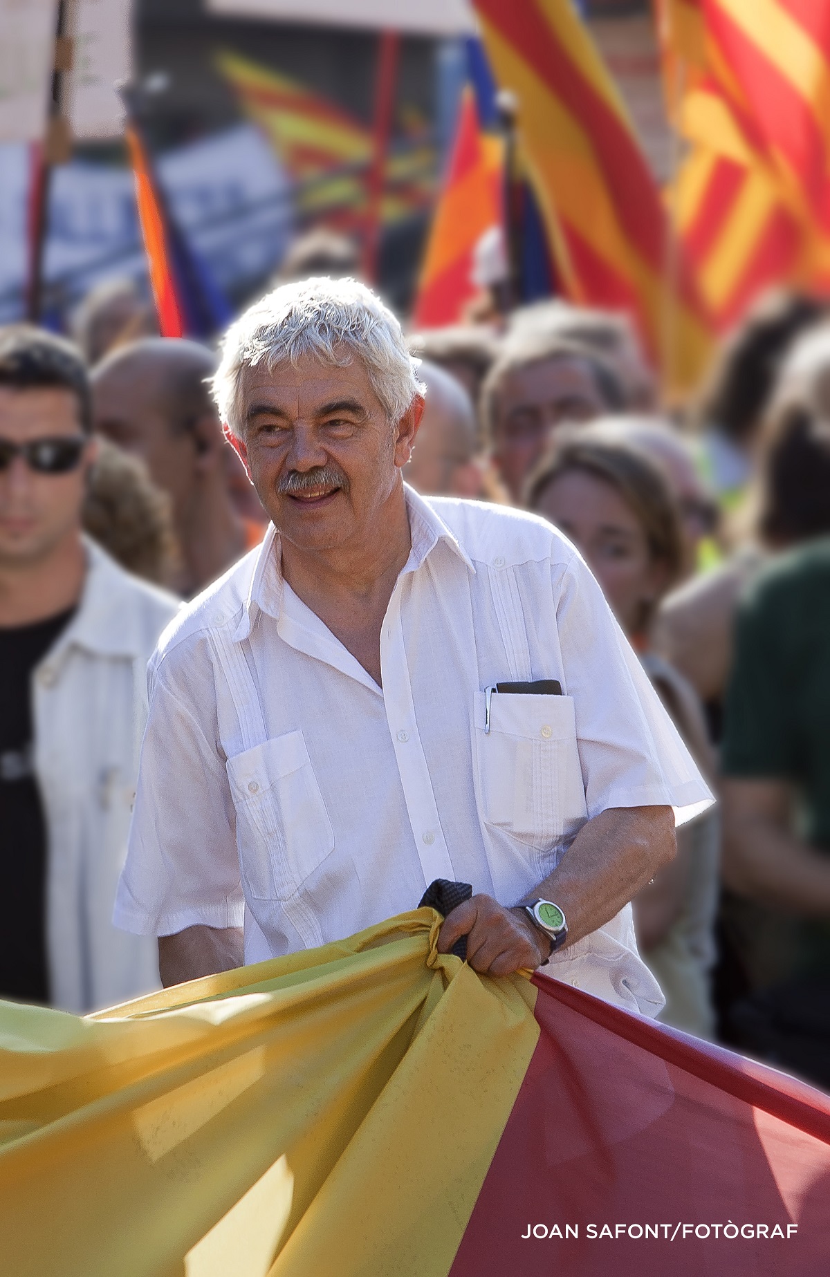 3/ Barcelona 10-07-2010.  Pasqual Maragall, ex-president de Catalunya i ex-alcalde de Barcelona durant els Jocs Olímpics de 1992. Passeig de Gràcia, manifestació per l'estatut de Catalunya.