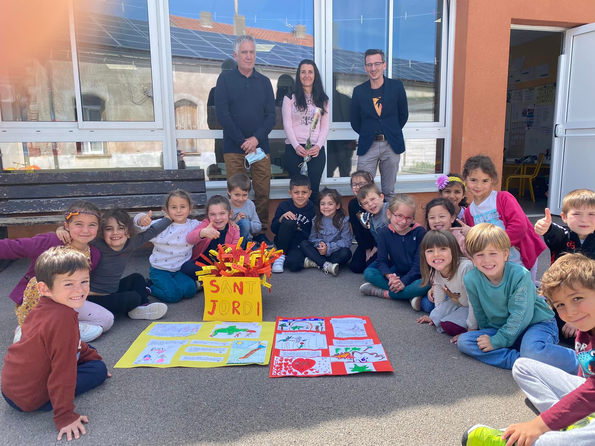 Sant Jordi à l'école d'Òpol i Perellós