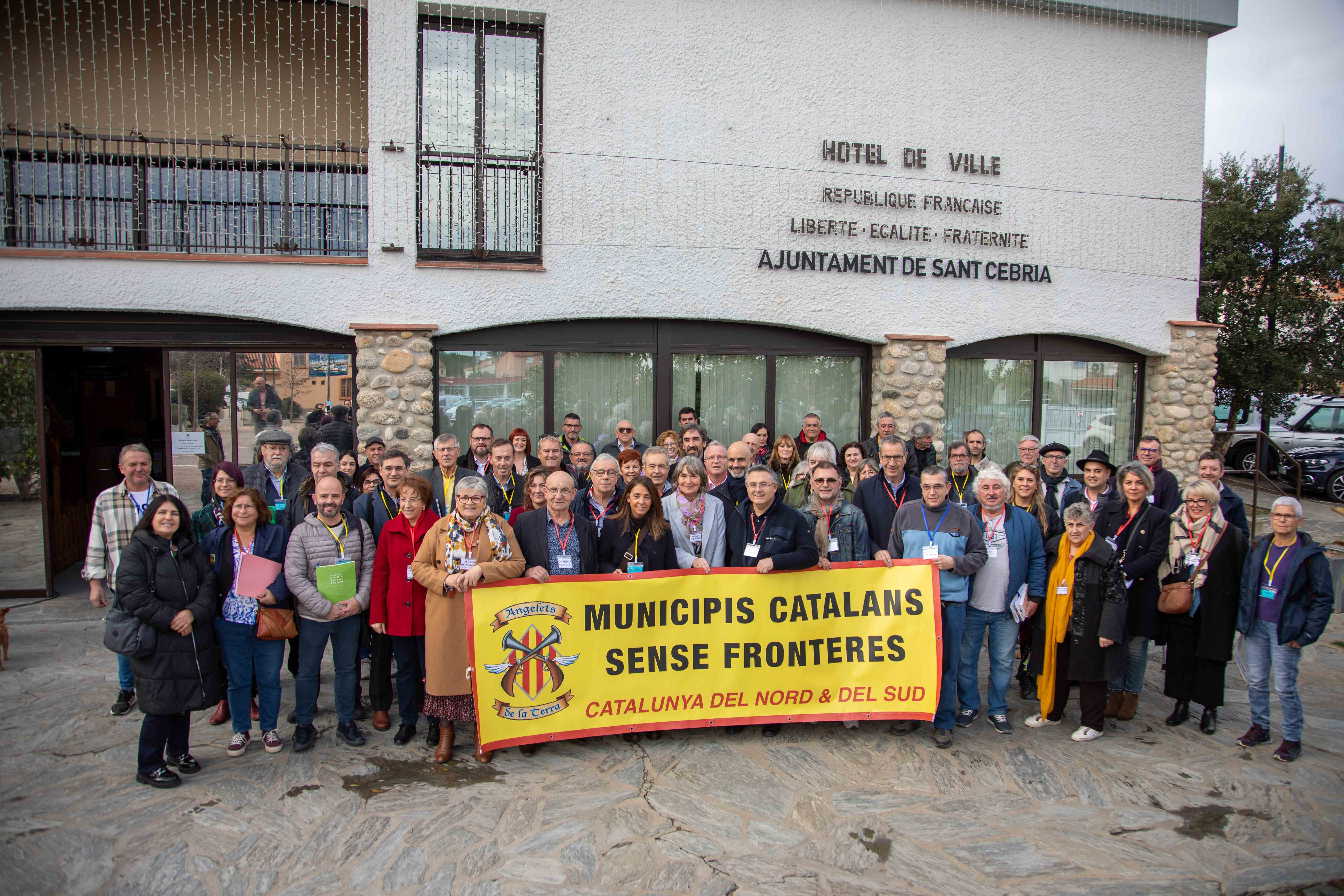 Succès de la première rencontre sans frontières des municipalités catalanes à Sant Cebrià de Rosselló