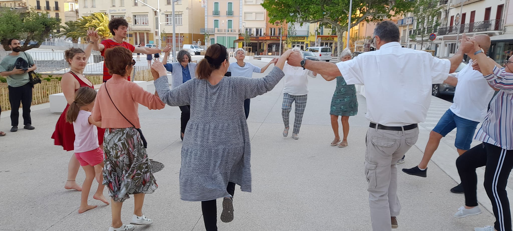 Venez danser avec le Foment Cerverenc de la Sardana