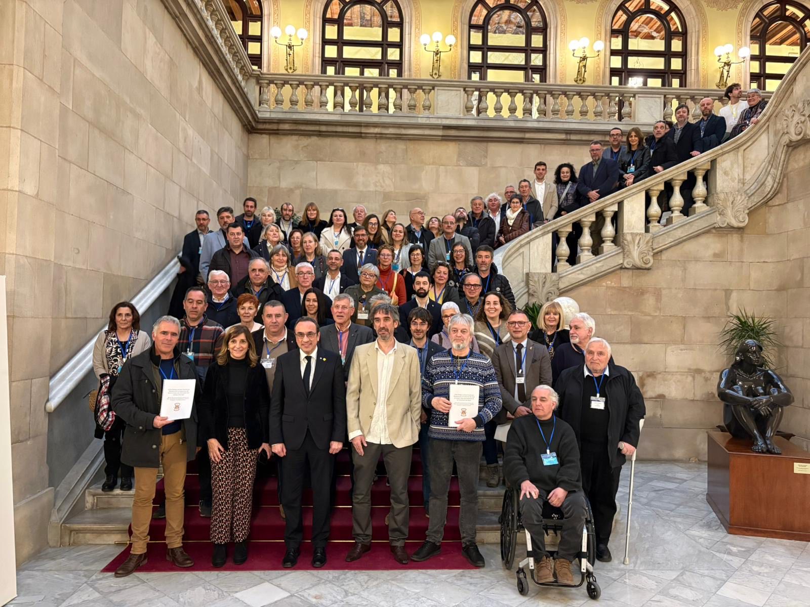 Una llengua sense fronteres : 274 mairies approuvent les motions en faveur de l’officialisation du catalan dans l’UE et des liens entre la Catalogne Nord et Sud
