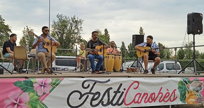 Rumba Coumo presenta el primer disc «Parlar Català» al Festi-Cànoes