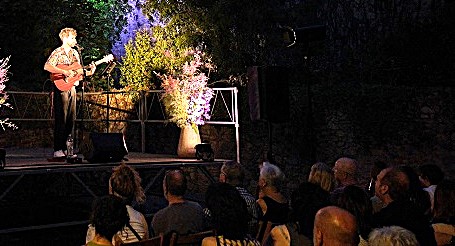 Julien Léone enamora Bàscara en una nit plena d’emoció