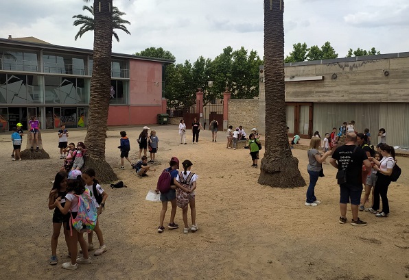 Els alumnes de Torrelles de la Salanca visiten Torroella de Montgrí
